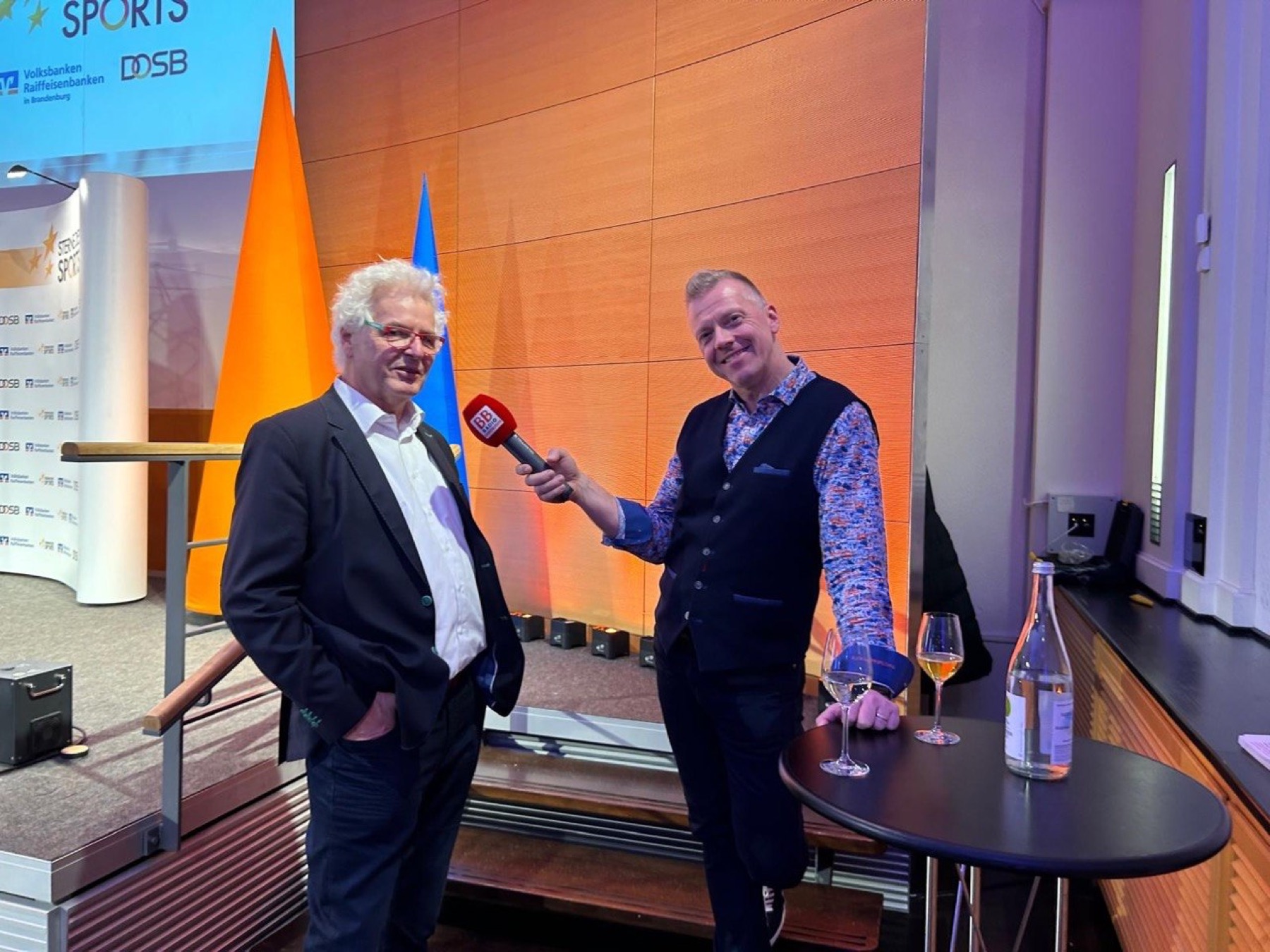 Jens Herrmann im Interview bei einer Abendveranstaltung